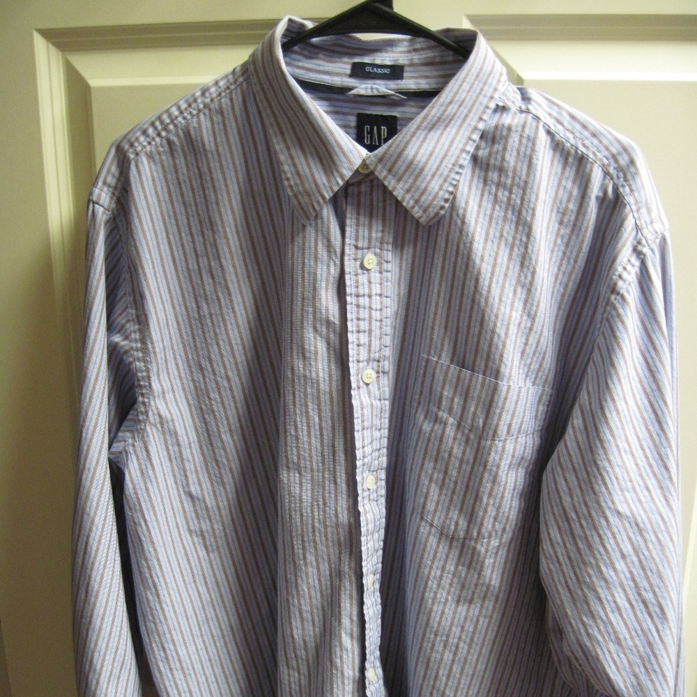 Men's Long-Sleeve Gap Button Down Shirt Size XL